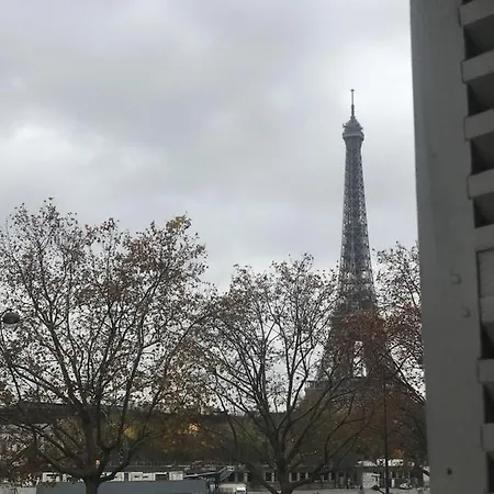 Vue Tour Eiffel 360 A Vos Pieds Apartment