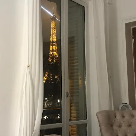 Apartment Vue Tour Eiffel 360 A Vos Pieds Paris