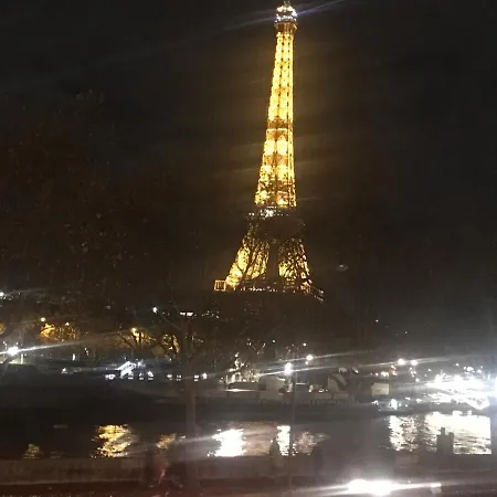 Vue Tour Eiffel 360 A Vos Pieds *